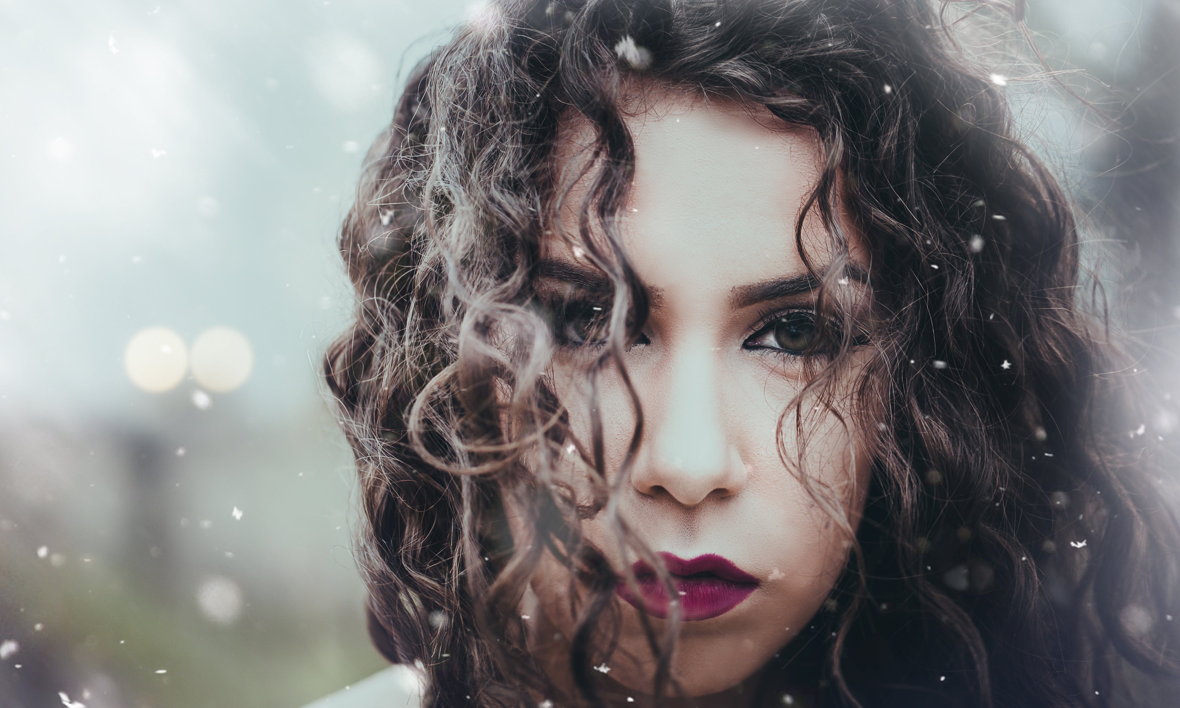 The key to gorgeous shiny curly hair in the winter months