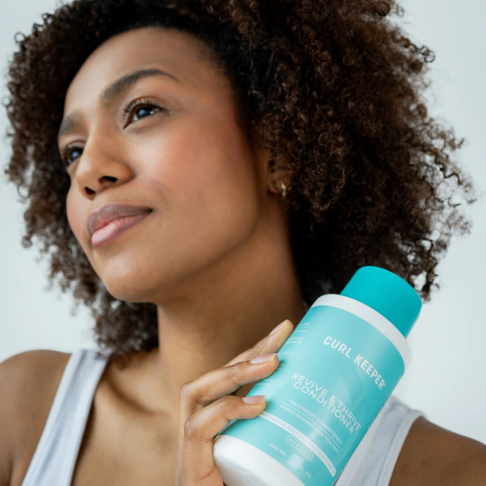 CurlKeeper_-_TreatmentConditioner-_Revive_ThriveConditioner_-_12oz_-_Lifestyle4A.webp
